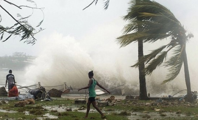 Cyclone ‘Daye’ hits Odisha, alert of heavy rains in many states