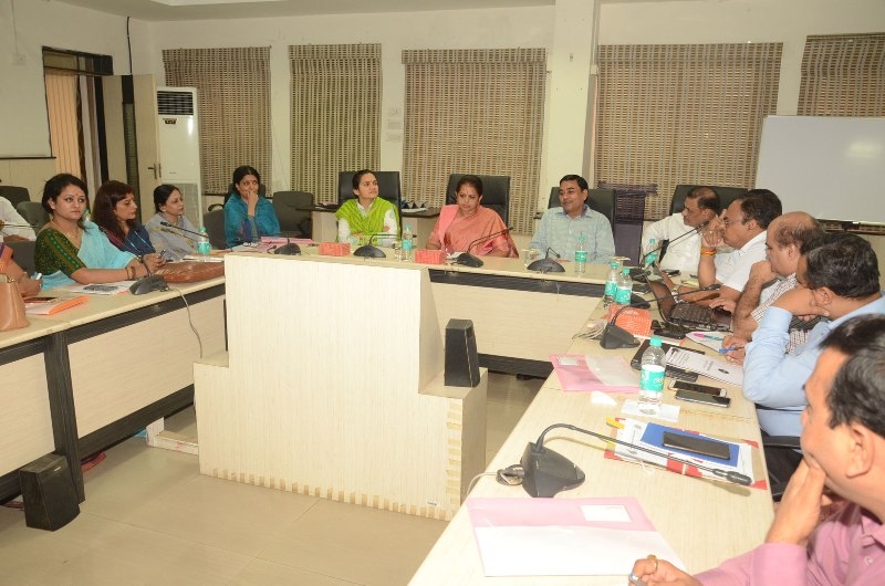 Family should dine, travel and pray together: Minister Chitnis