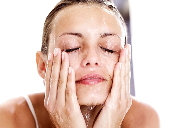  You should know these common mistakes while washing face 