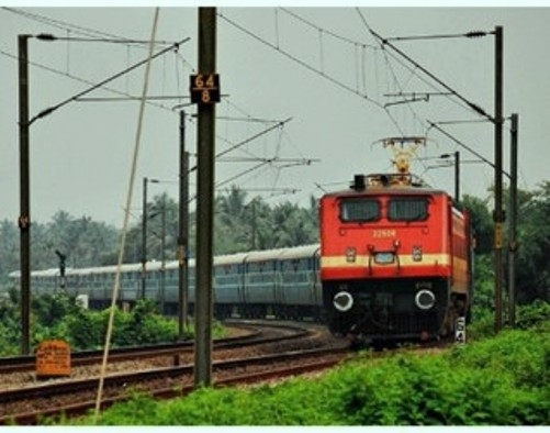  Naxals blow up railway tracks in Jharkhand 's Giridih district, two feet of the railway track damaged 