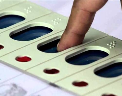 Nine independents win in the 1998 assembly elections