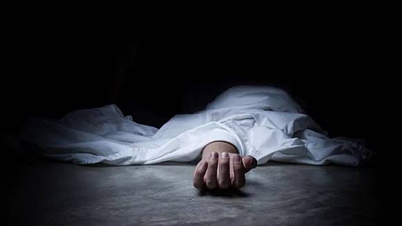  65-year-old woman jumps off multi-storey building in Kolkata, dies 