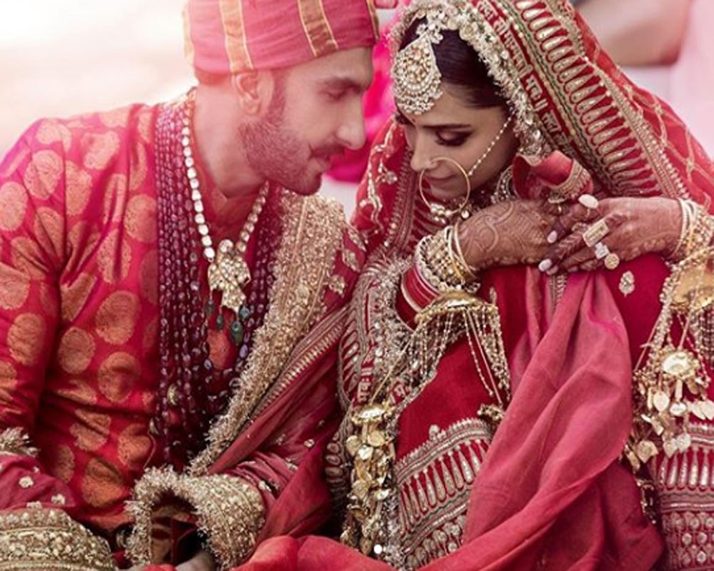  Ranveer Singh, Deepika Padukone debut as Mr & Mrs 