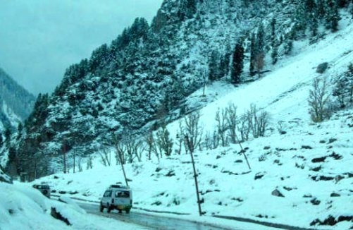  Minimum temperatures drop across J&K 