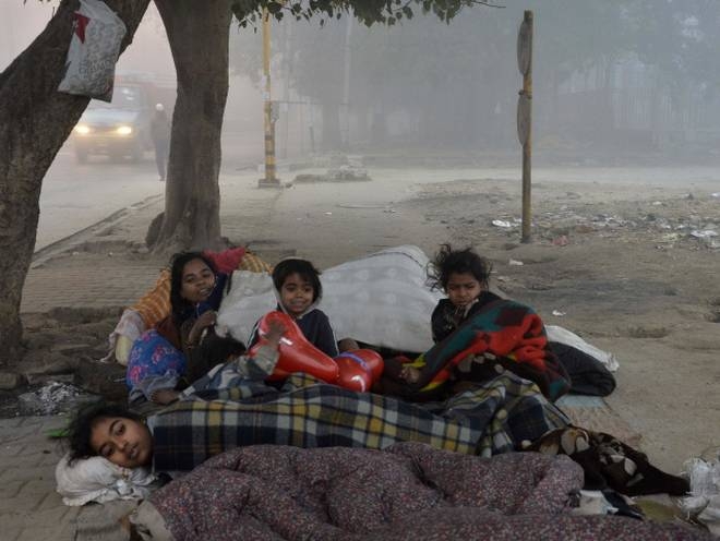 Lakhs of children still sleep on the footpaths 