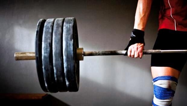  Weightlifting better than walking and cycling for heart: Study 