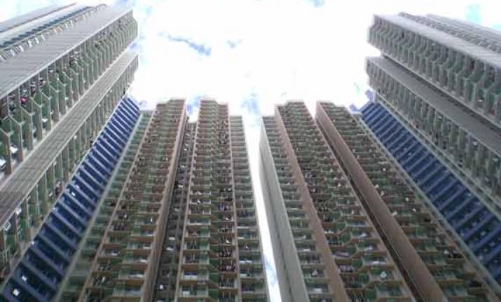  2 fall to death from Mumbai building 
