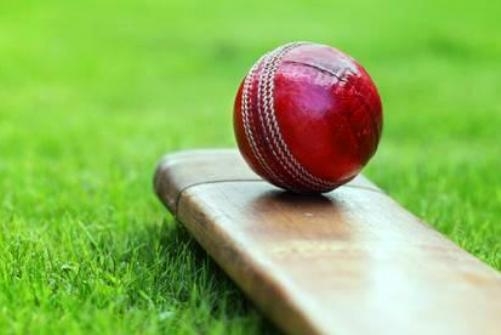  India overcome spirited Australian fight to go 1-0 up 