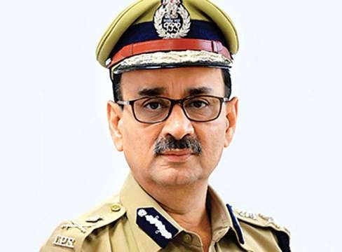  Alok Verma gets big relief from SC, will remain CBI director