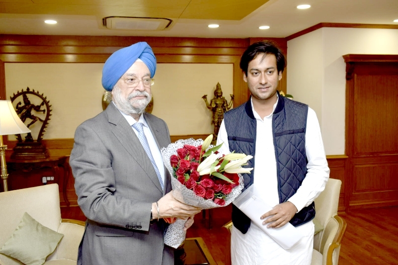 Minister Singh meets MoS for Urban Development and Housing Puri