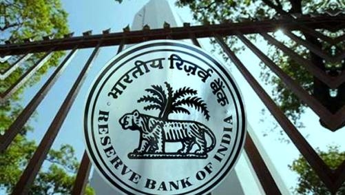 क्या मोदी सरकार के आगे ‘बेबस’ हुई रिज़र्व बैंक ऑफ़ इंडिया?