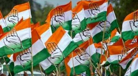 After the massive defeats in the Lok Sabha Elections, dissension appears in the Congress party