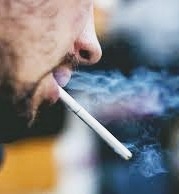 कोरोना वायरस संक्रमण से बचना है तो आज ही छोड़ें स्मोकिंग
