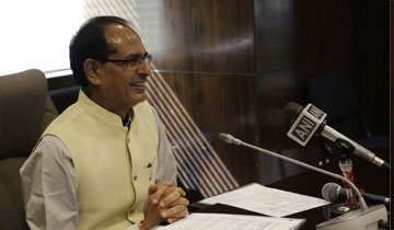 CM Chouhan issued E- Certificates of Rs 12.27 crores for 1040 Ladli Lakshmis