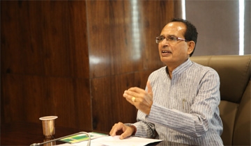 CM Chouhan Transfers Rs. 2 Thousand Each to Accounts of Saharia, Bharia and Baiga Women