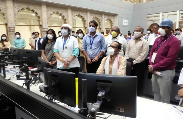 Chief Minister takes stock of Command and Control Centre