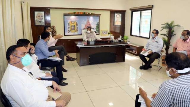 All projects should be well-equipped: Urban Development Minister Singh