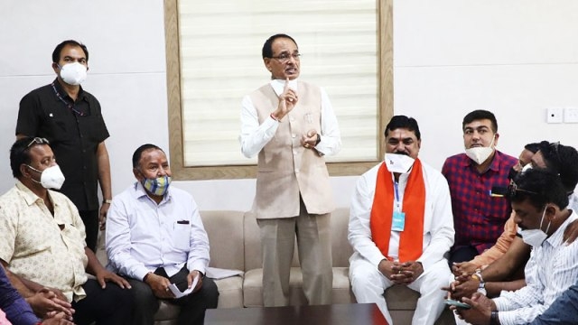 Smooth operation of mandis essential for farmers and traders – CM Chouhan