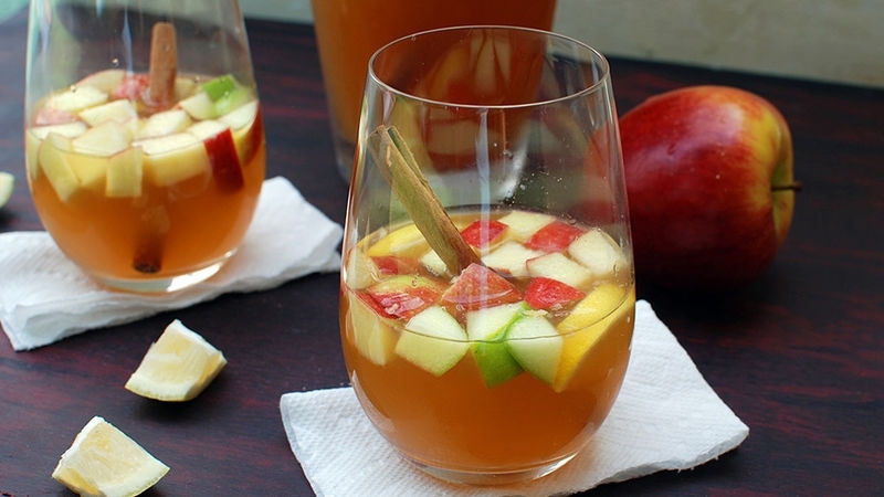 Apple Sangria