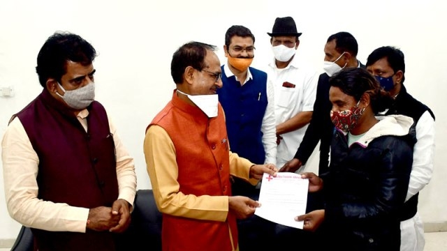 CM Chouhan begins new year with welfare of the poor