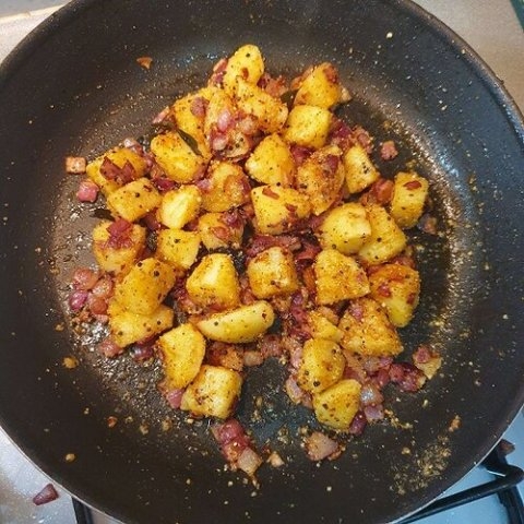 Chettinad aloo fry (spicy potatoes)