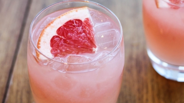 Ginger Grapefruit Fizz