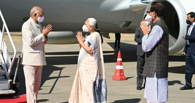 Warm welcome to President Ram Nath Kovind on his arrival at Jabalpur