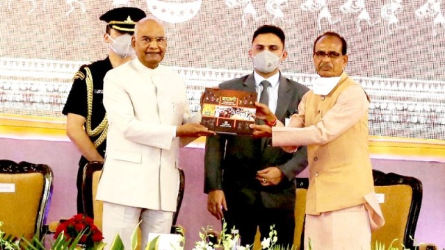 CM Chouhan releases ‘Bangi’ in the presence of President Ram Nath Kovind