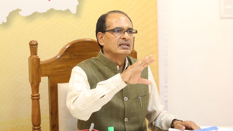 Oxygen supply is top priority of state government: CM Chouhan
