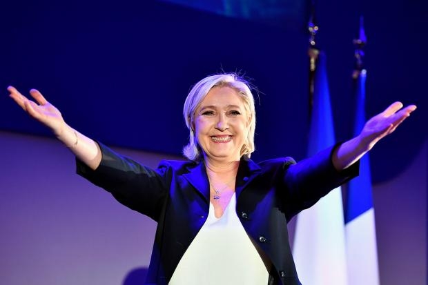  Le Pen always wanted France to abandon EU: Hollande 
