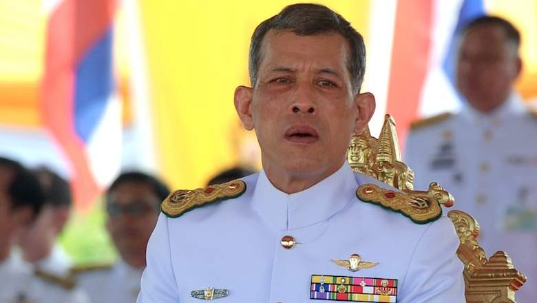  Thai king takes control of royal household, security agencies 