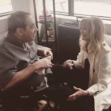  Schumer s father cried when he met Goldie 
