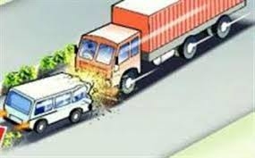  Six killed in Andhra truck-car collision 