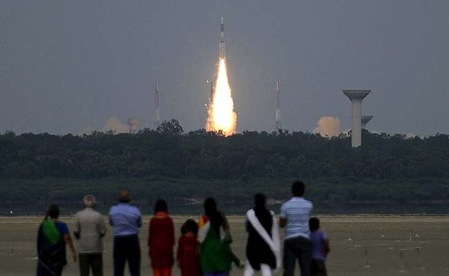  Indian rocket lifts off with South Asia Satellite 