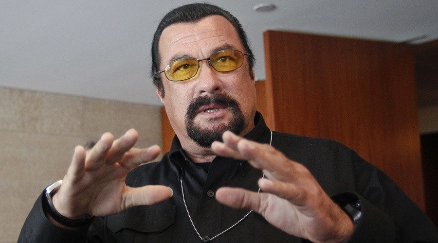  Ukraine bans Steven Seagal as threat to national security 