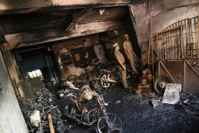  Four die in Chennai apartment fire 