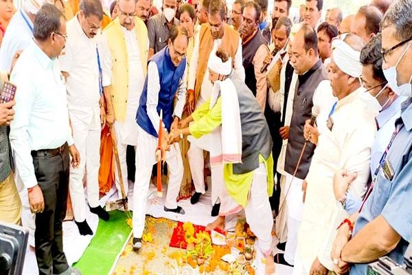 Tribal glory is to be restored : Chief Minister Chouhan