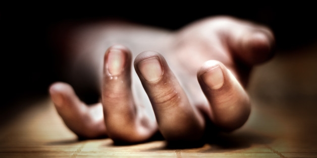  Sad about friend s death, teenager kills self 