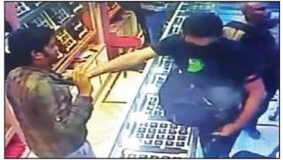  Armed men loot jewellery shop in Guwahati 