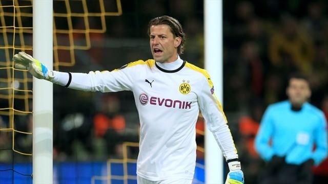  Borussia Dortmund extend contract with goalkeeper Weidenfeller 