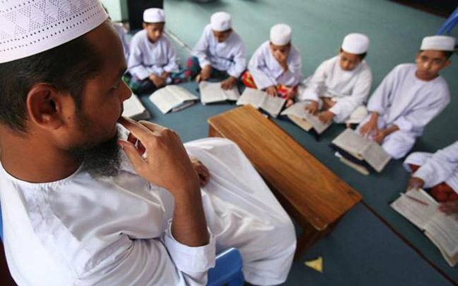  Assam government s decision to disband Madrasa Board draws flak 