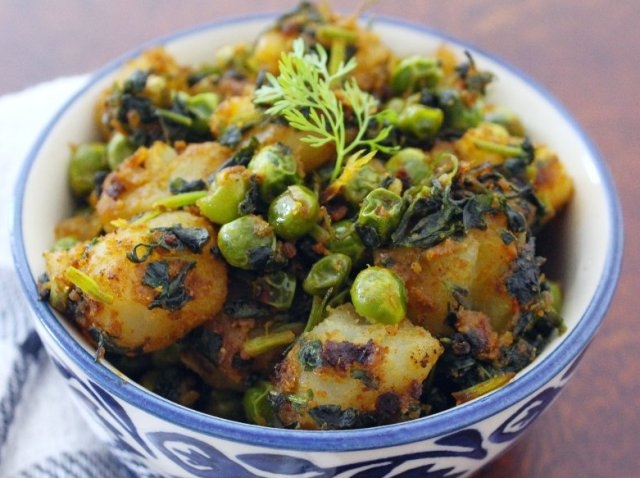 Sookha Aloo Matar Methi