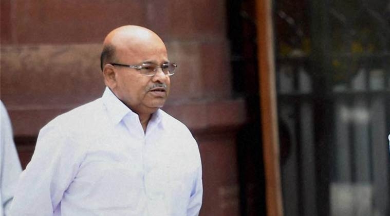 Union Minister Gehlot has talks with CM Chouhan