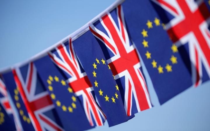  EU official pledges full support for Irish Brexit talks 