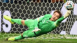  Ajax see off Lyon to reach Europa League final 