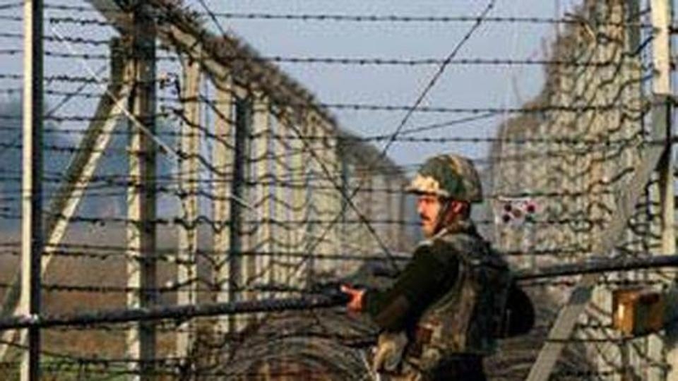  14 families in Naushera move out due to Pakistani shelling 