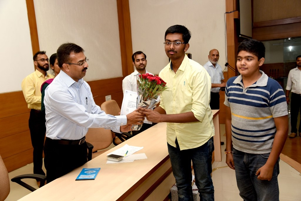 Team of Udbhav-Shivam of Campion School becomes champion