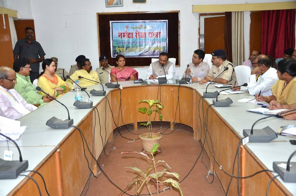 Home Minister Bhupendra Singh reviews PM’s programme in Umaria