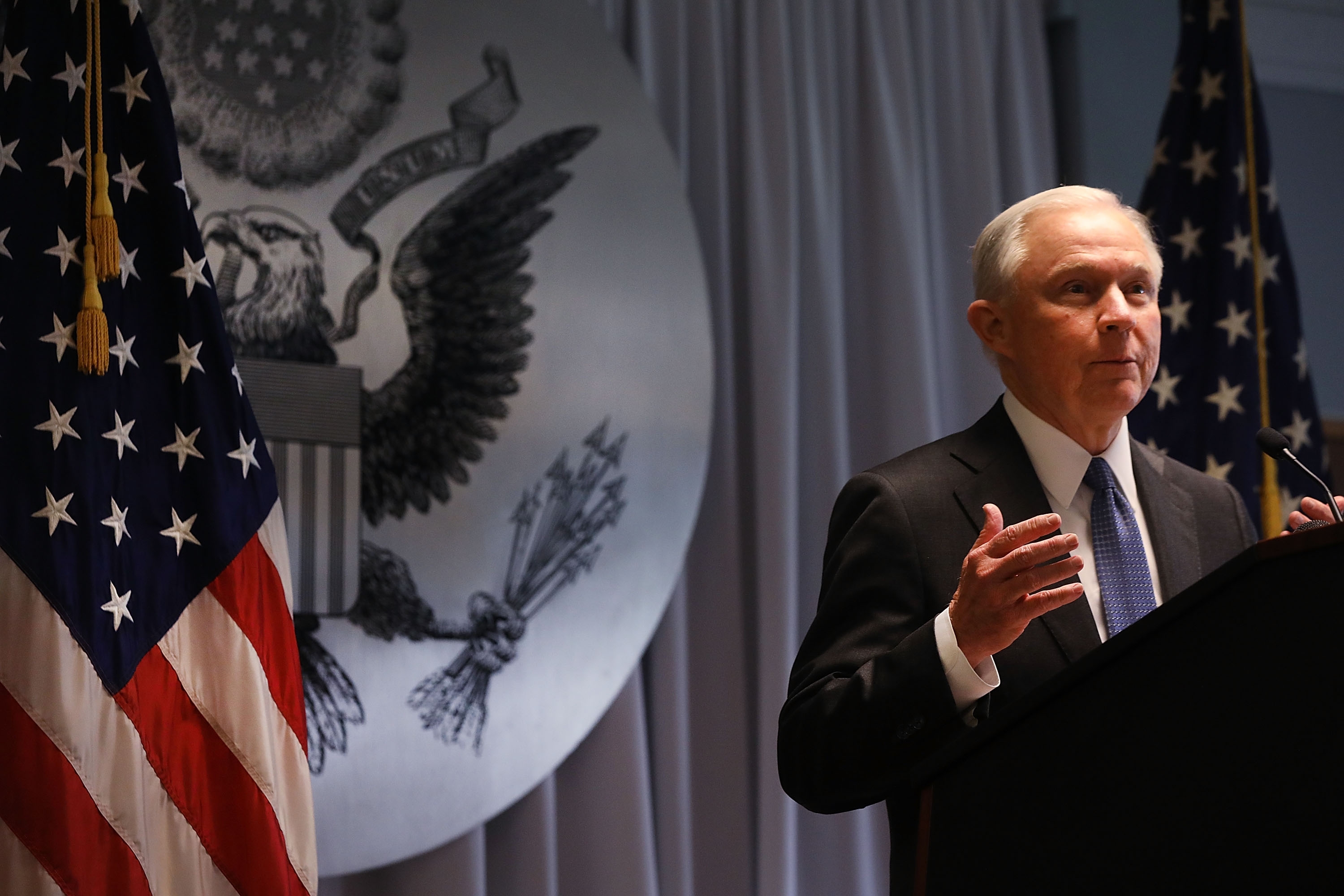  US AG issues new criminal charging policy 