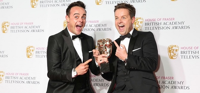  Show presenters dedicate Bafta win to the Queen 